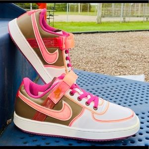 Nike Air Force 1’s ‘white clear pink/peach 8W